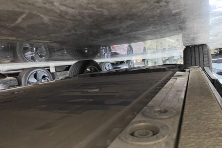 Used Nio ES6 2020 610 km Performance Version Right Side Sill