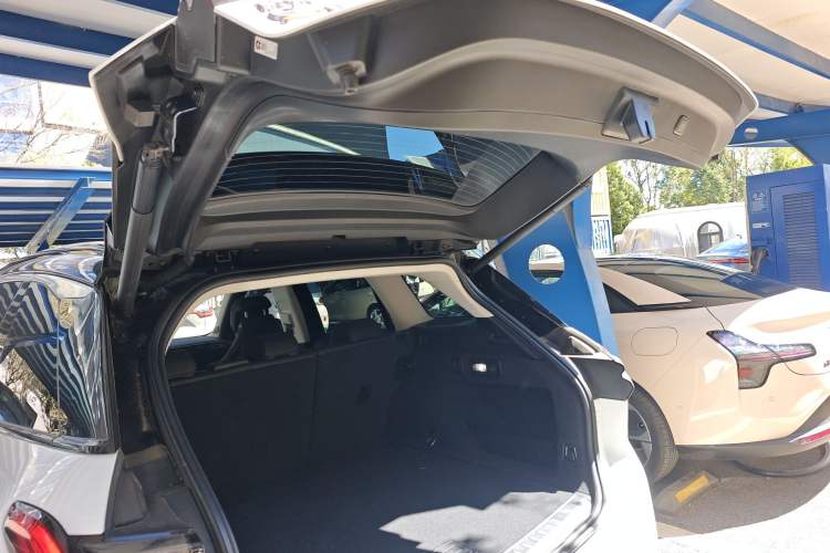 Used Nio ES6 2020 430KM Performance Version Trunk