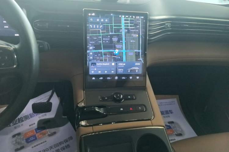 Used Nio ES6 2022 75 kWh Sport Edition Audio And AC Panel