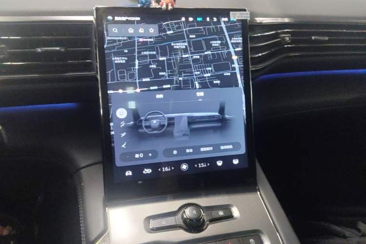 Used Nio ES6 2022 75 kWh Sport Edition Audio And AC Panel