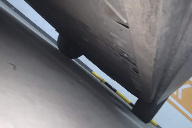 Used Nio ES6 2022 75 kWh Sport Edition Chassis Front Left