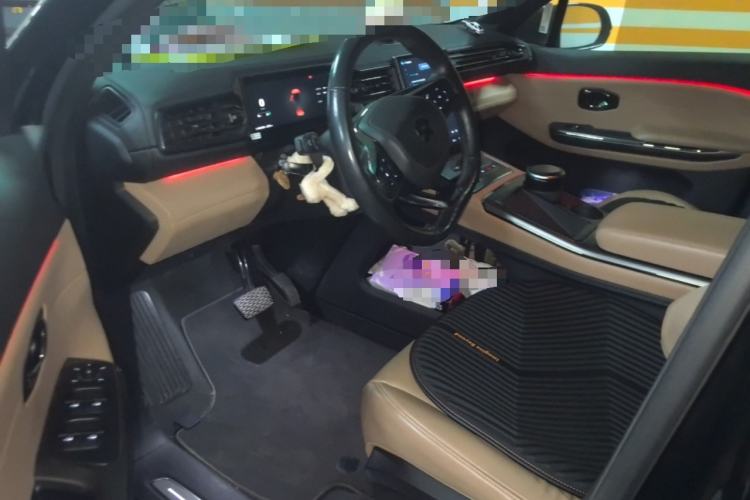 Used Nio ES6 2022 75 kWh Sport Edition Driver Seat