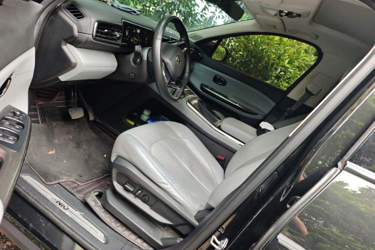 Used Nio ES6 2022 75 kWh Sport Edition Driver Seat