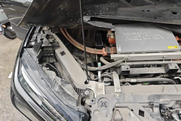 Used Nio ES6 2022 100kWh Performance Version Engine Bay Right