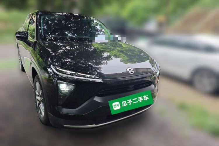 Used Nio ES6 2022 75 kWh Sport Edition Front Right 45 Deg