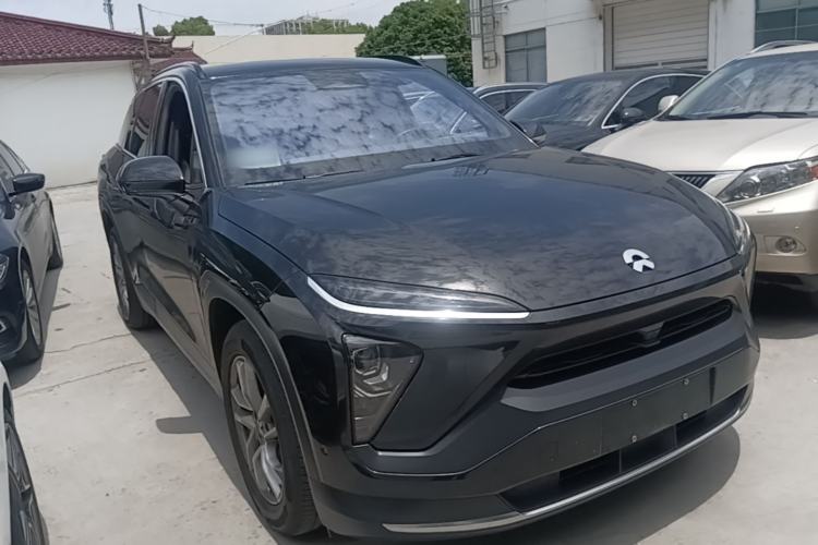 Used Nio ES6 2022 75 kWh Sport Edition Front Right 45 Deg