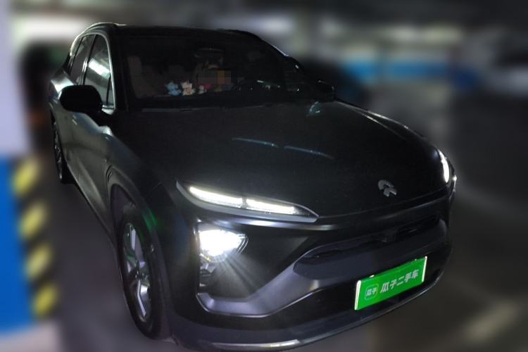 Used Nio ES6 2022 75 kWh Sport Edition Front Right 45 Deg
