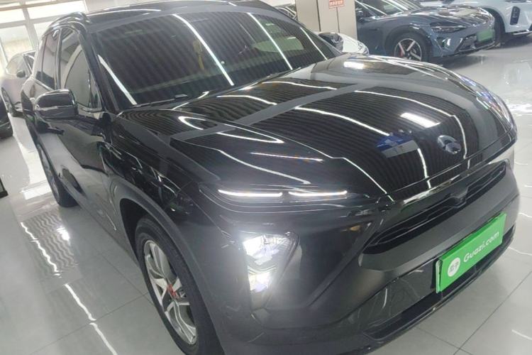 Used Nio ES6 2022 75 kWh Sport Edition Front Right 45 Deg