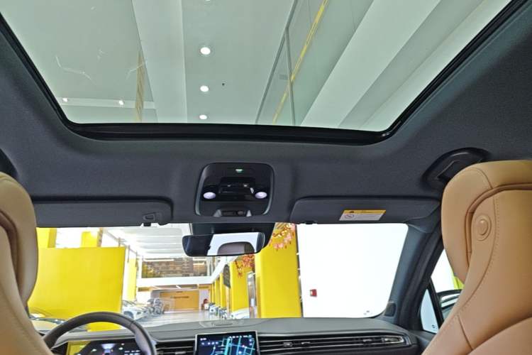Used Nio ES6 2022 75 kWh Sport Edition Headliner