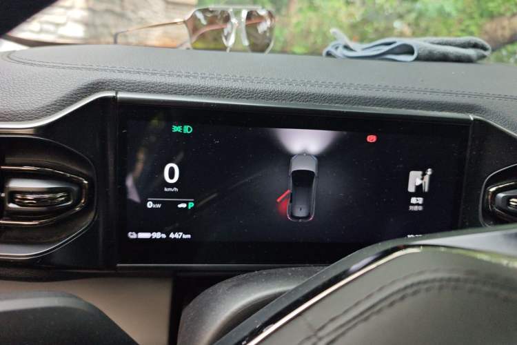 Used Nio ES6 2022 75 kWh Sport Edition Instrument Cluster