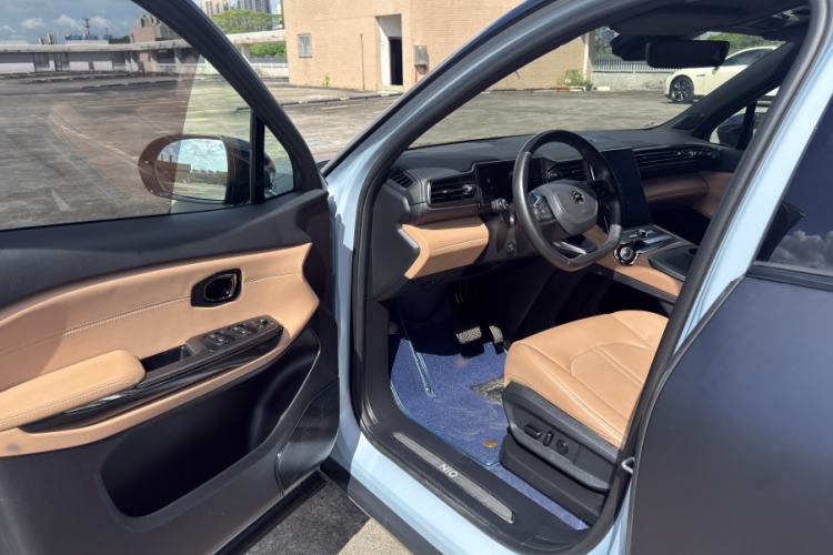 Used Nio ES6 2022 75 kWh Sport Edition Interior 8