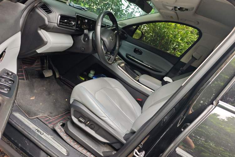 Used Nio ES6 2022 75 kWh Sport Edition Left Front Seat