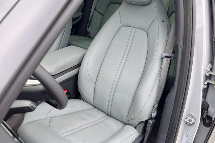 Used Nio ES6 2022 75 kWh Sport Edition Left Front Seat
