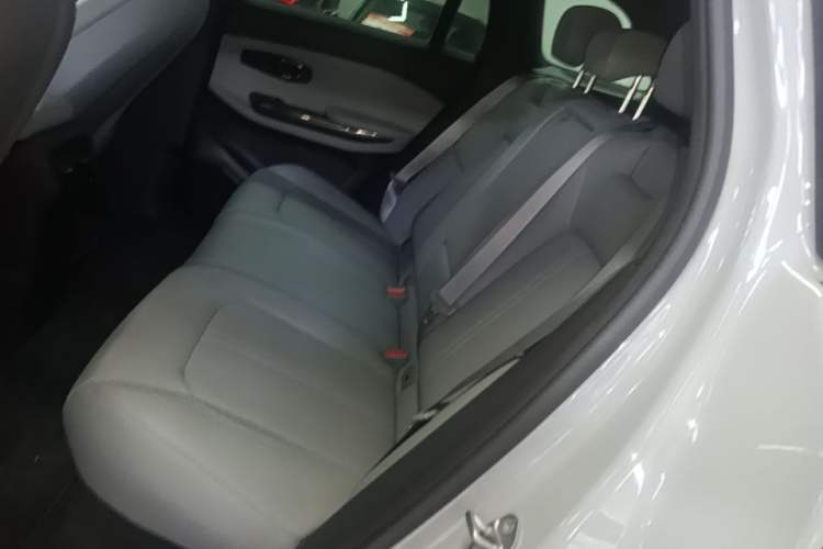 Used Nio ES6 2022 75 kWh Sport Edition Left Rear Seat
