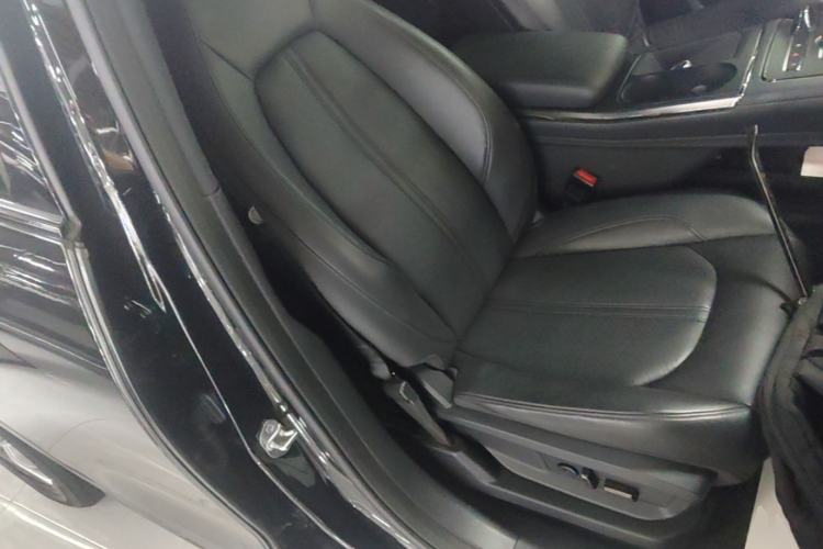 Used Nio ES6 2022 75 kWh Sport Edition Right Front Seat