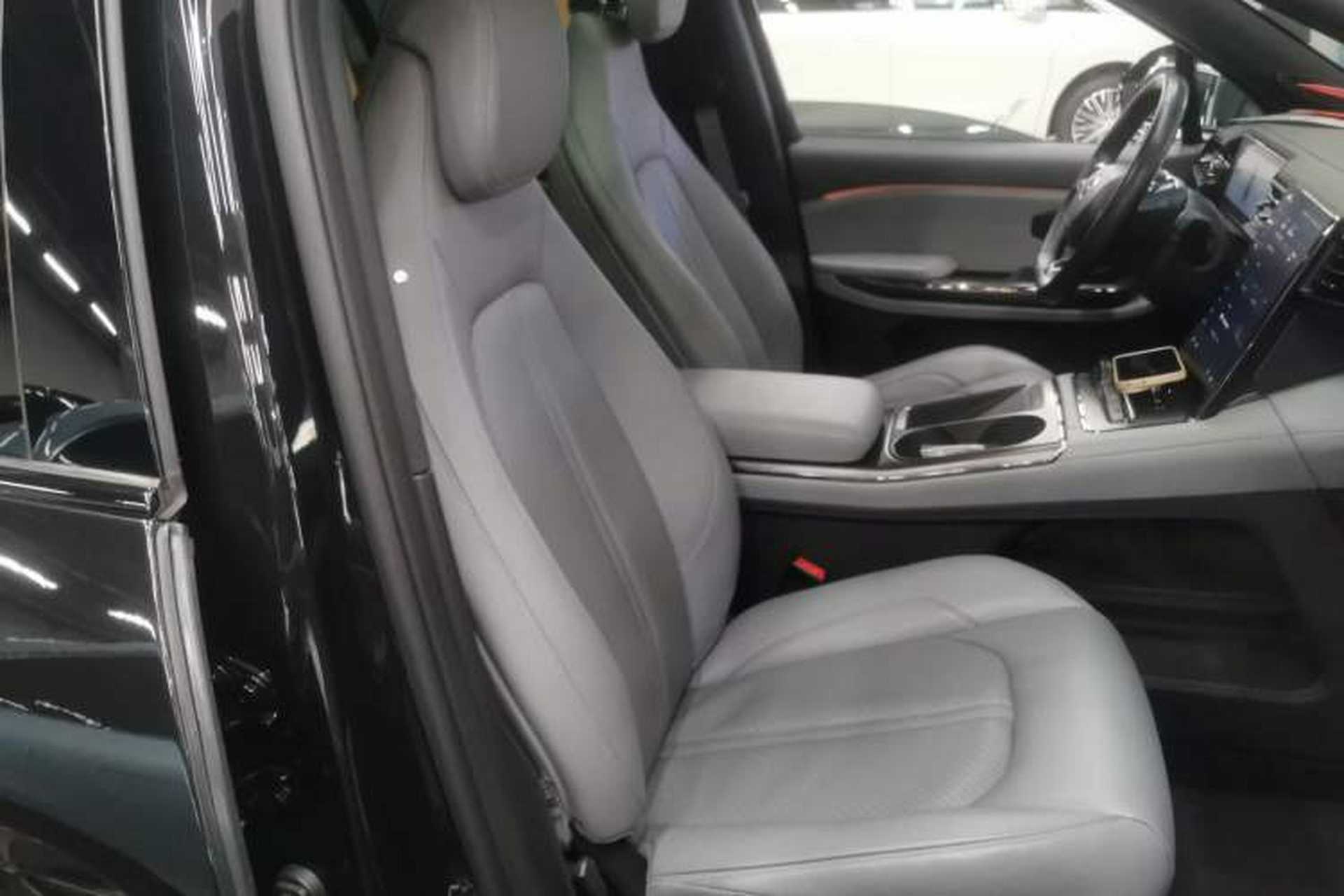 Used Nio ES6 2022 75 kWh Performance Version Right Front Seat