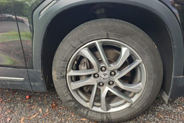 Used Nio ES6 2022 75 kWh Sport Edition Right Front Wheel Hub