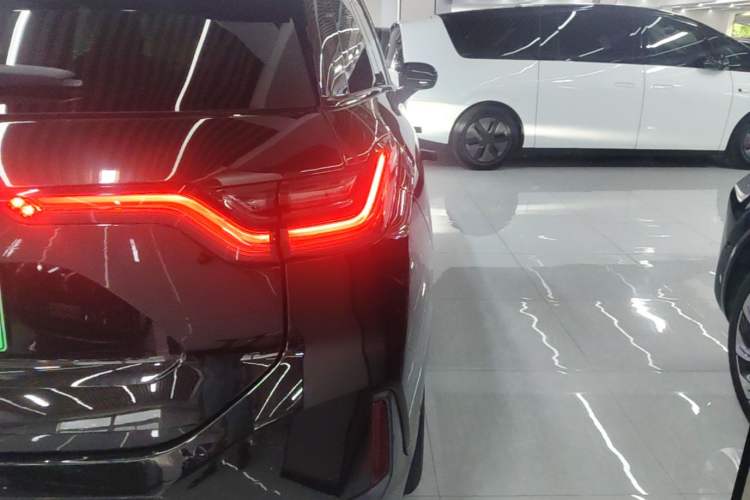 Used Nio ES6 2022 75 kWh Sport Edition Right Rear Taillight