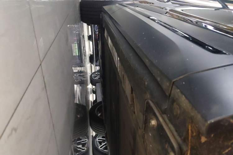 Used Nio ES6 2022 75 kWh Sport Edition Right Side Sill