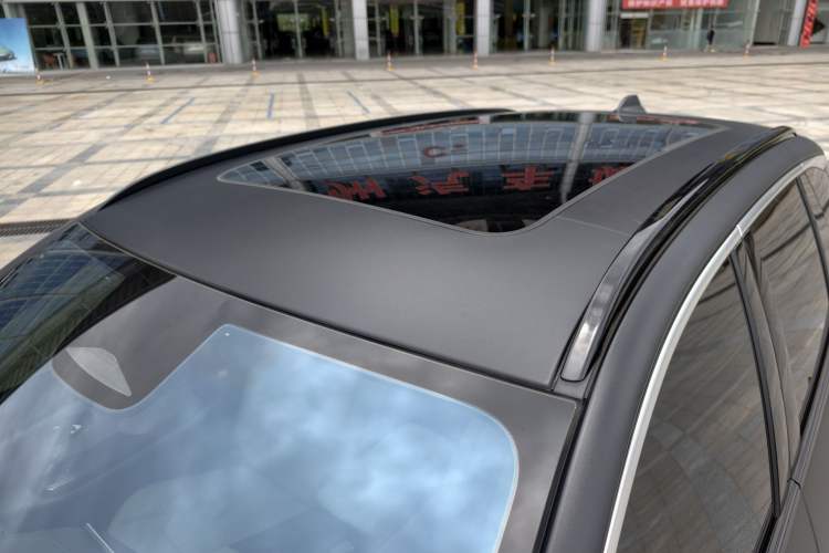 Used Nio ES6 2022 75 kWh Sport Edition Roof