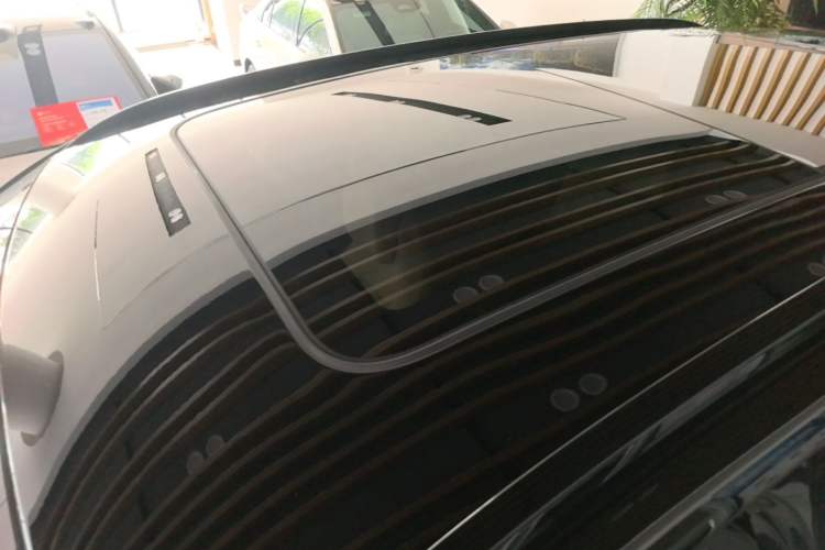Used Nio ES6 2022 75 kWh Sport Edition Roof