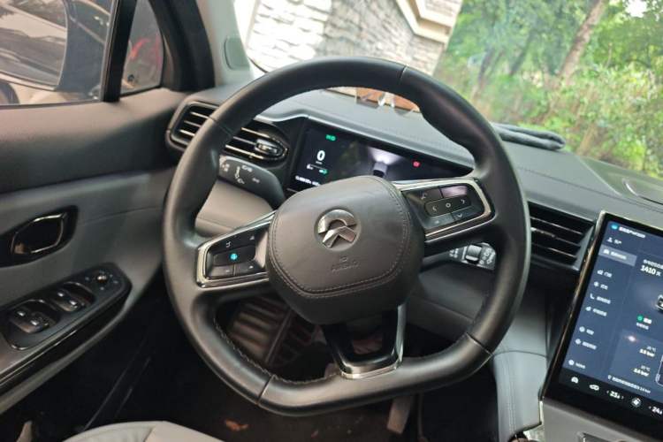 Used Nio ES6 2022 75 kWh Sport Edition Steering Wheel