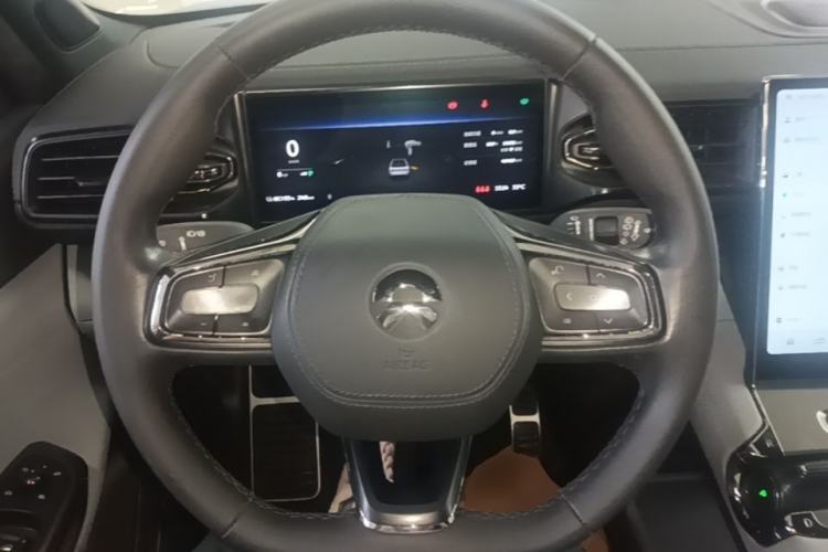 Used Nio ES6 2022 75 kWh Sport Edition Steering Wheel