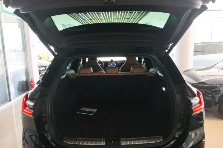 Used Nio ES6 2022 75 kWh Sport Edition Trunk
