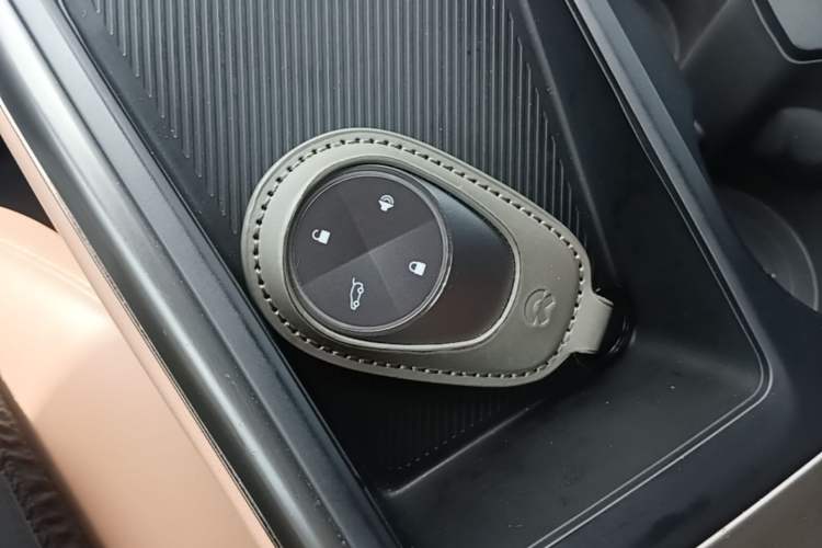 Used Nio ES6 2022 75 kWh Sport Edition Vehicle Key