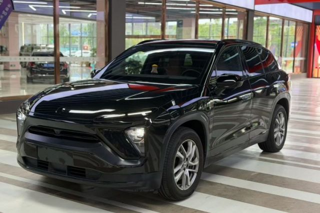 Używany Nio ES6 2022 75 kWh Sport Edition