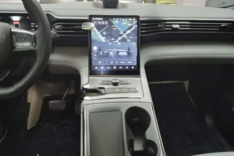 Used Nio ES6 2022 75 kWh Sport Edition Audio And AC Panel