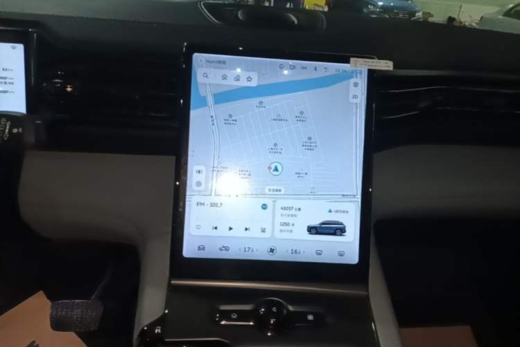 Used Nio ES6 2022 75 kWh Sport Edition Audio And AC Panel