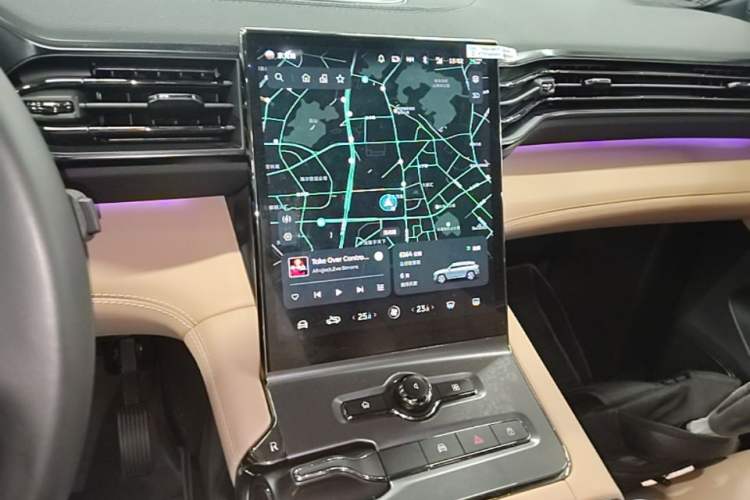 Used Nio ES6 2022 75 kWh Performance Version Audio And AC Panel