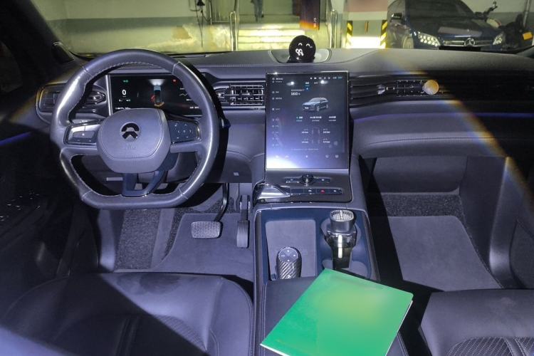 Used Nio ES6 2022 100kWh Sport Edition Center Console