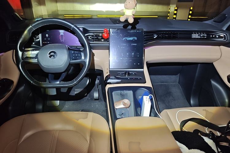 Used Nio ES6 2022 100kWh Sport Edition Center Console