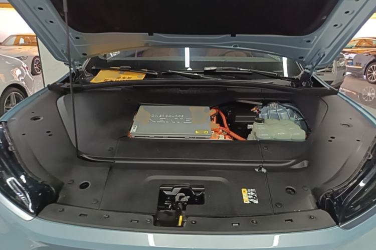 Used Nio ES6 2022 75 kWh Performance Version Engine Bay