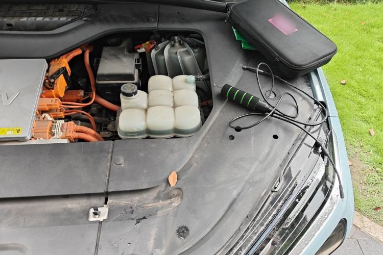 Used Nio ES6 2022 75 kWh Sport Edition Engine Bay Left