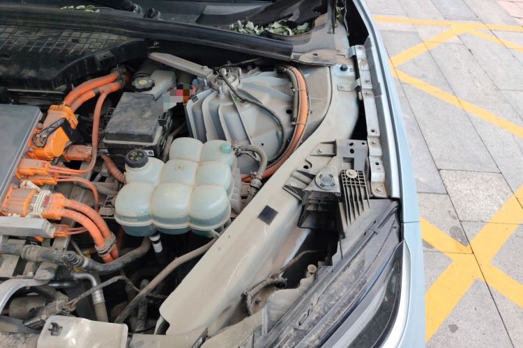 Used Nio ES6 2022 100kWh Performance Version Engine Bay Left