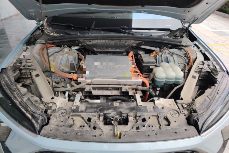 Used Nio ES6 2022 100kWh Performance Version Engine Bay