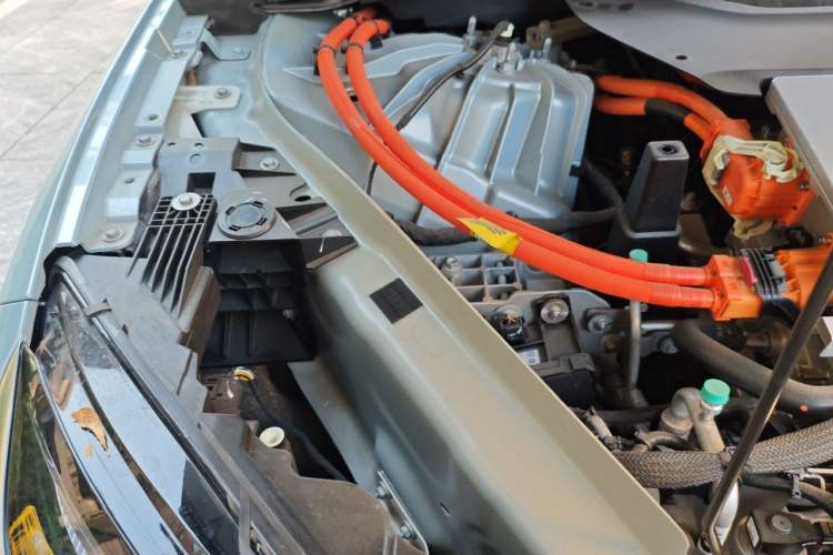 Used Nio ES6 2022 75 kWh Sport Edition Engine Bay Right