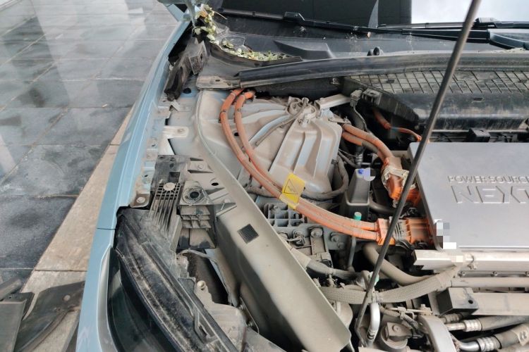 Used Nio ES6 2022 100kWh Performance Version Engine Bay Right