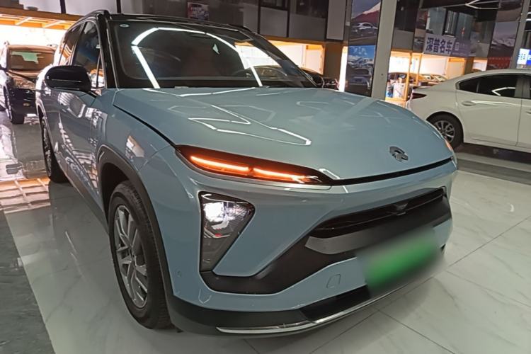 Used Nio ES6 2022 75 kWh Performance Version Front Right 45 Deg