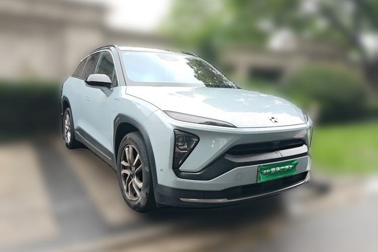 Used Nio ES6 2022 75 kWh Sport Edition Front Right 45 Deg