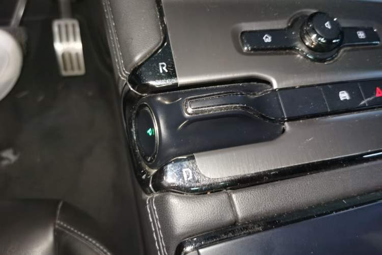 Used Nio ES6 2022 75 kWh Performance Version Gear Lever