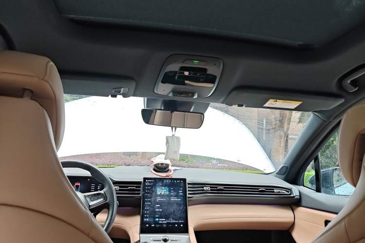 Used Nio ES6 2022 75 kWh Sport Edition Headliner