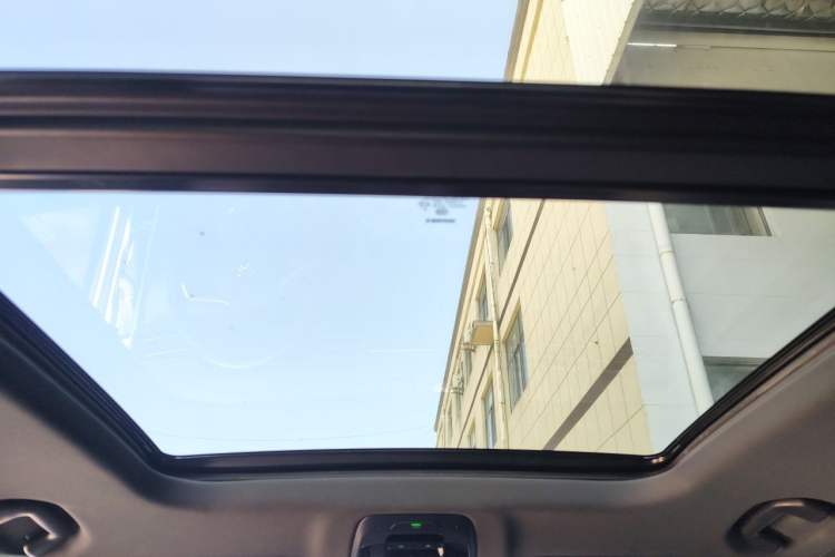 Used Nio ES6 2022 75 kWh Sport Edition Headliner