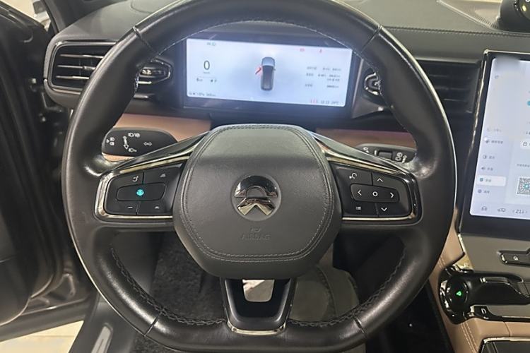 Used Nio ES6 2022 75 kWh Sport Edition Interior 1