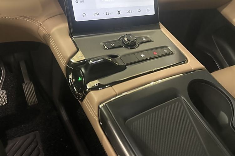 Used Nio ES6 2022 75 kWh Sport Edition Interior 4