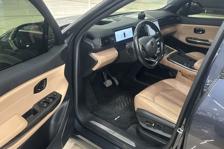 Used Nio ES6 2022 75 kWh Sport Edition Interior 7