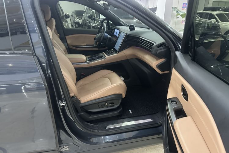 Used Nio ES6 2022 75 kWh Sport Edition Interior 8